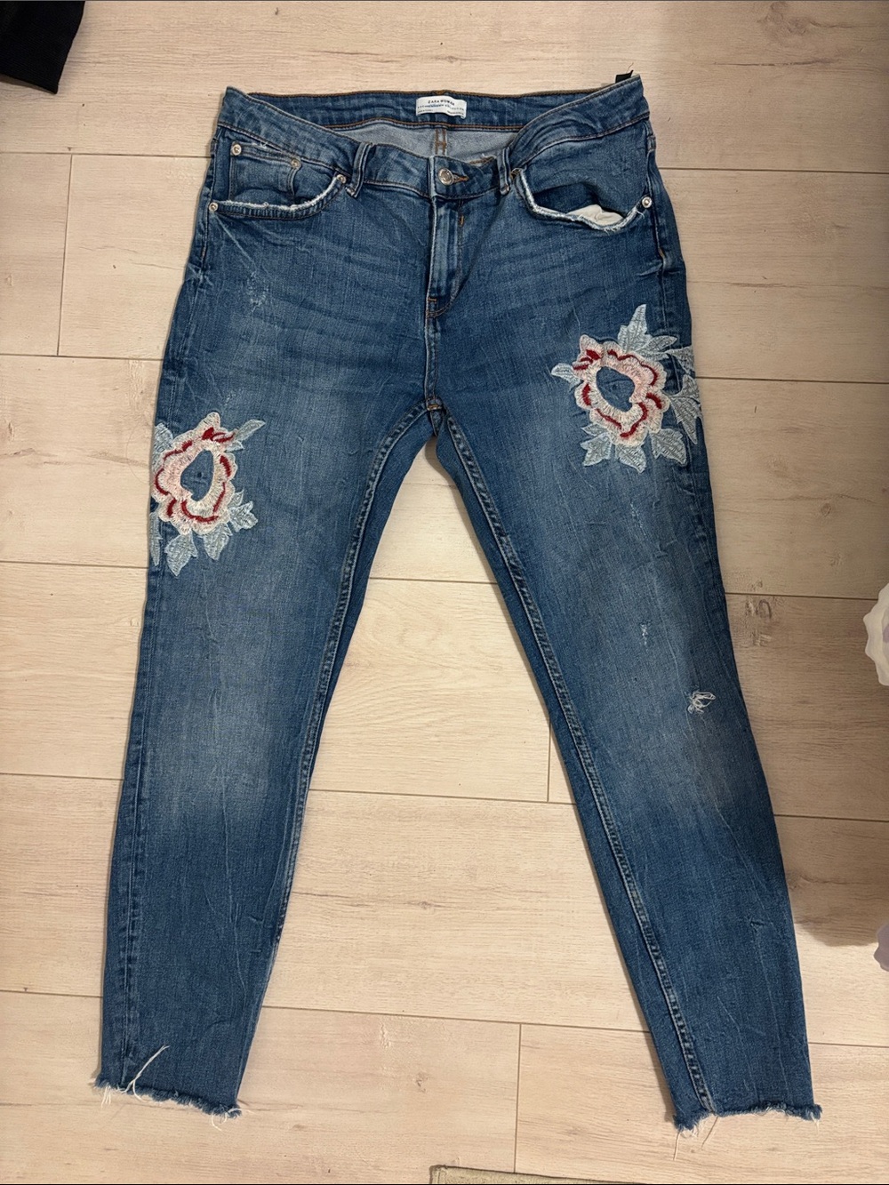 Zara Blue Skinny Jeans with Floral Embroidery